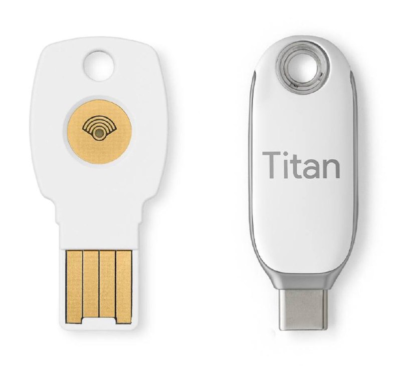 Google Titan Security Key (NFC新版)#Google #Titan #NFC #Yubikey👉🏿 谷歌近日推出了Titan Security Key新版，放弃蓝牙，使用NFC的方式验证，并提供USB-A、USB-C接口版本✅ Titan Security Key  ✅ Yubikey • Titan不支持 FIDO2，Yubikey支持 • 用硬件Key保护账号还是很有必要👉🏿 @DocOfCardGoogle Titan Security Key (NFC新版)#Google #Titan #NFC #Yubikey👉🏿 谷歌近日推出了Titan Security Key新版，放弃蓝牙，使用NFC的方式验证，并提供USB-A、USB-C接口版本✅ Titan Security Key  ✅ Yubikey • Titan不支持 FIDO2，Yubikey支持 • 用硬件Key保护账号还是很有必要👉🏿 @DocOfCard